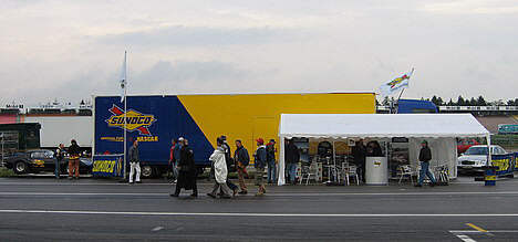 Mød Jakob Borum og Mikkel Holch i Sunoco’s sættevogn til SSC Finalen. Her er den fotograferet ved et drag-racing arrangement på Hockenheim.